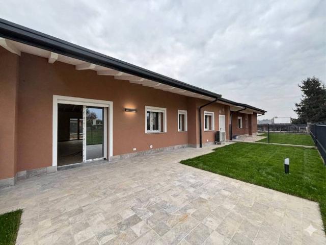 Villa in vendita a Casorate Primo PV