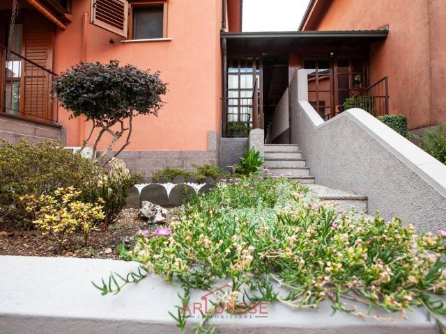 Villa in vendita a Casorezzo MI