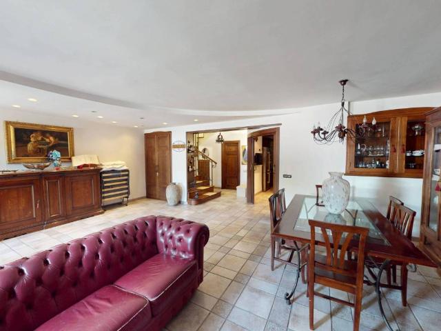 Villa in vendita a Casoria NA