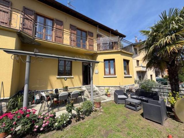 Villa in vendita a Caslino d'Erba CO