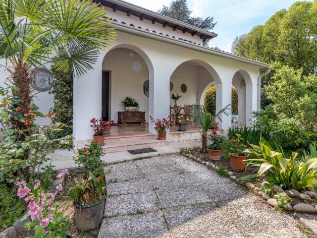 Villa in vendita a Cassola VI