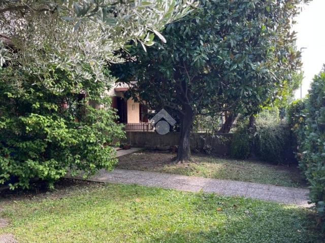 Villa in vendita a Cassola VI