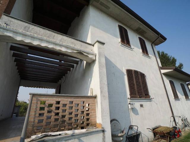 Villa in vendita a Cassolnovo PV