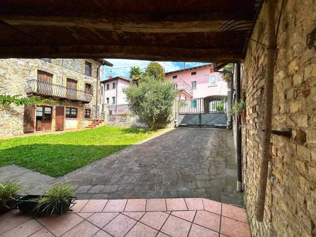 Villa in vendita a Cassacco UD