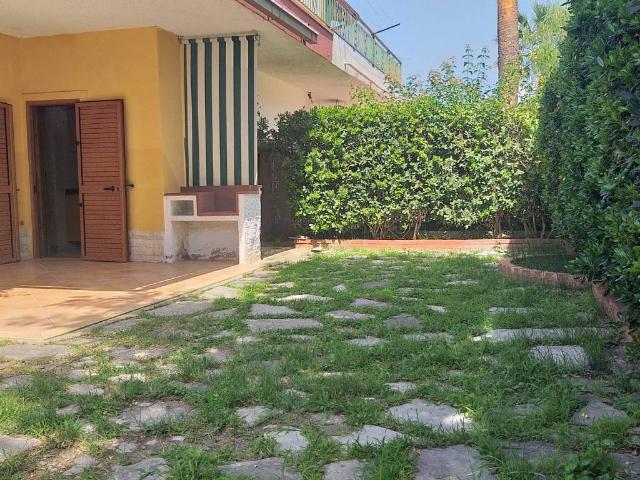 Villa in vendita a Cassano all'Ionio CS