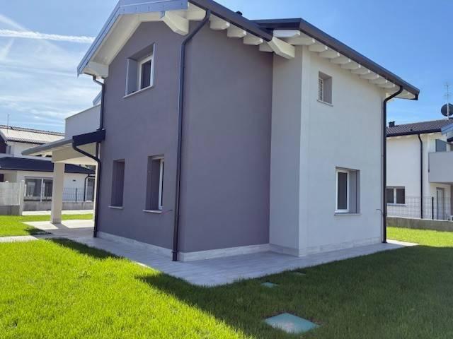 Villa in vendita a Cassano d'Adda MI