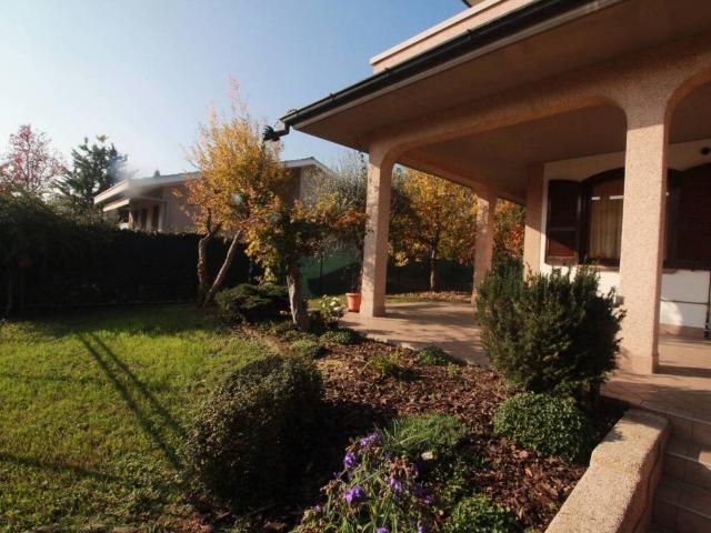 Villa in vendita a Melzo MI