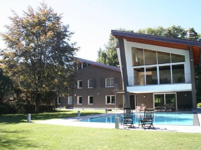 Villa in vendita a Cassano Magnago VA