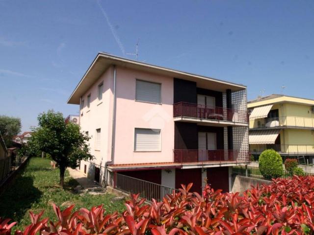 Villa in vendita a Cassano Magnago VA