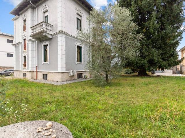 Villa in vendita a Cassano Magnago VA