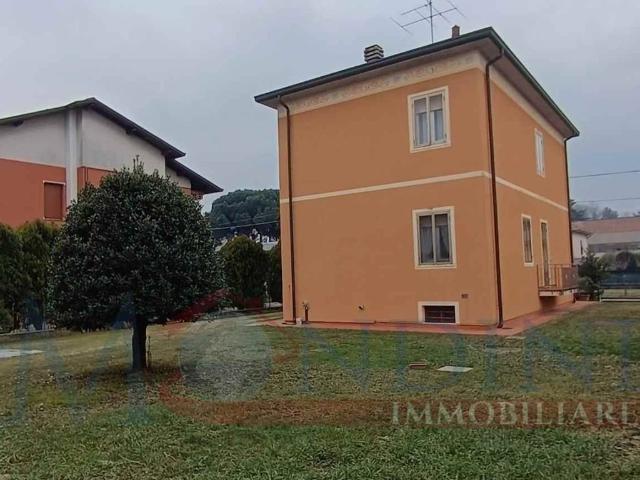 Villa in vendita a Cassano Magnago VA