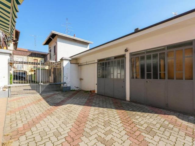 Villa in vendita a Cassano Magnago VA