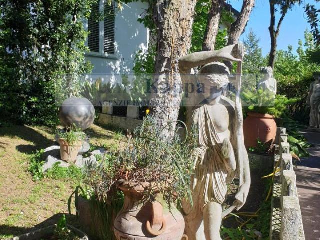 Villa in vendita a Cassina De' Pecchi