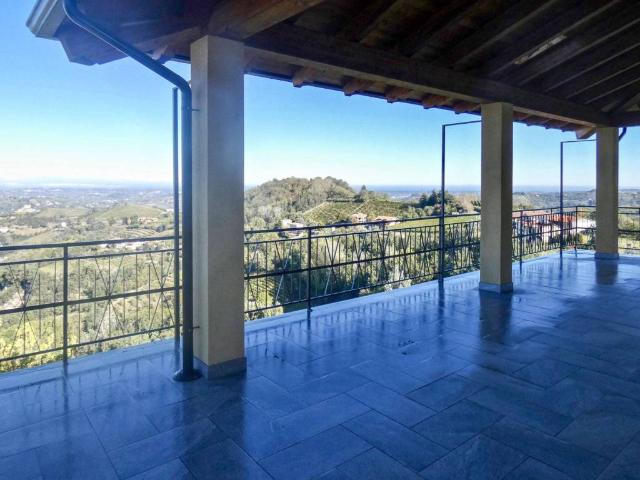 Villa in vendita a Cassinasco AT