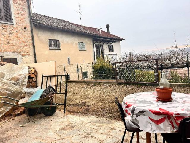 Villa in vendita a Castagnole delle Lanze AT