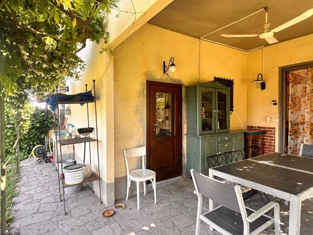 Villa in vendita a Castagnole delle Lanze AT