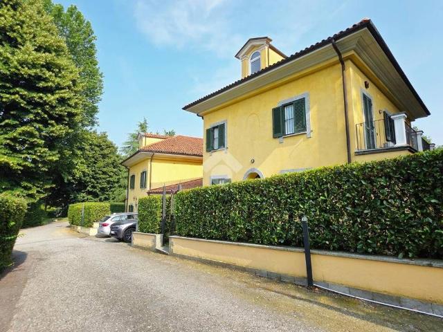 Villa in vendita a Castagneto Po TO