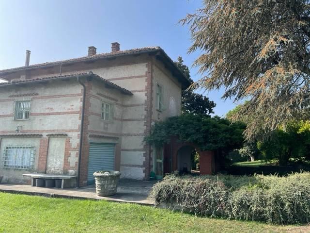 Villa in vendita a Castagneto Po TO