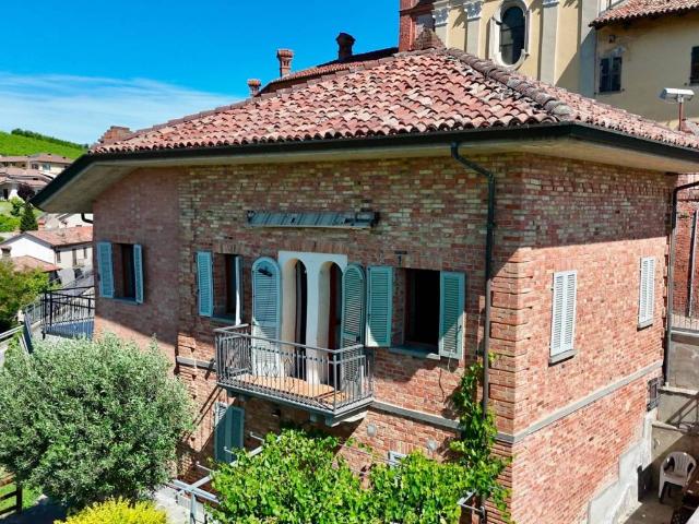 Villa in vendita a Alba CN