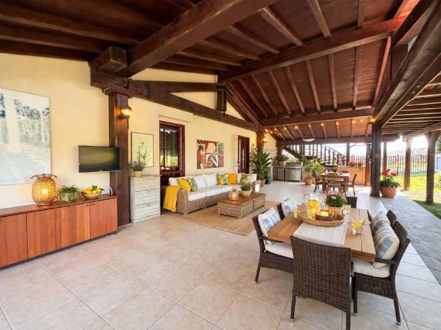 Villa in vendita a Castana PV