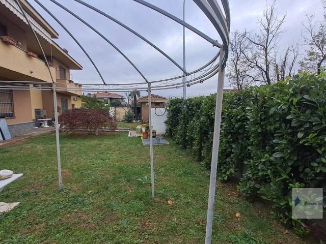 Villa in vendita a Castano Primo MI