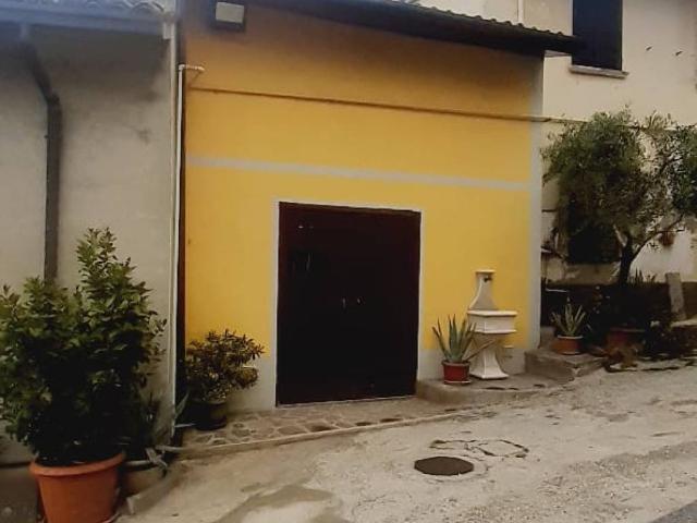 Villa in vendita a Casteggio PV