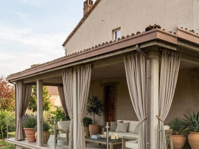 Villa in vendita a Casteggio PV