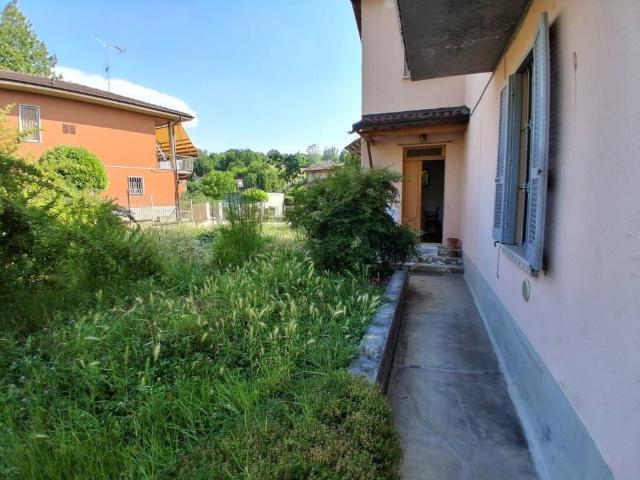 Villa in vendita a Casteggio PV
