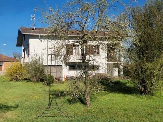 Villa in vendita a Casteggio PV