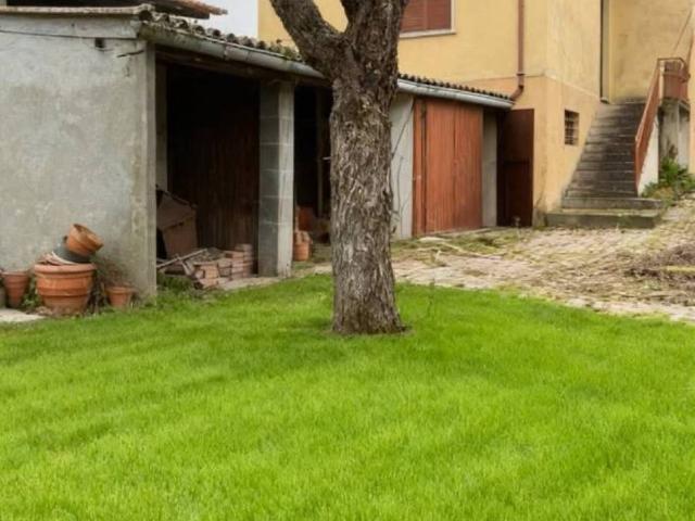 Villa in vendita a Casteggio PV