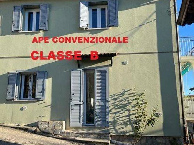 Villa in vendita a Casteggio PV