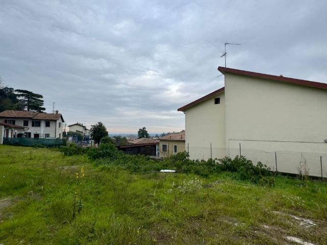 Villa in vendita a Casteggio PV