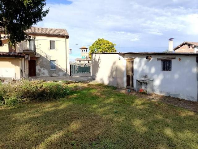 Villa in vendita a Casteggio PV