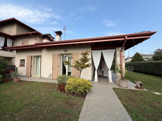 Villa in vendita a Castegnato BS