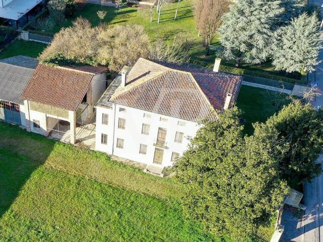 Villa in vendita a Castegnero VI