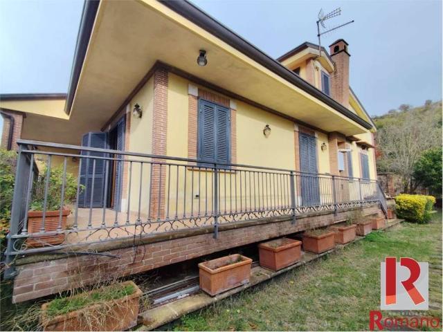Villa in vendita a Castel Morrone CE