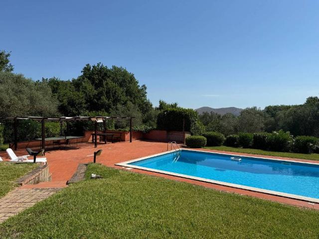 Villa in vendita a Castel Morrone CE