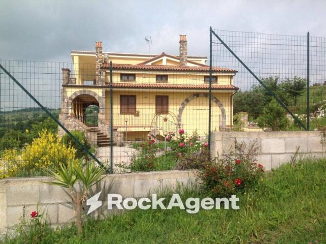 Villa in vendita a Castel Campagnano CE