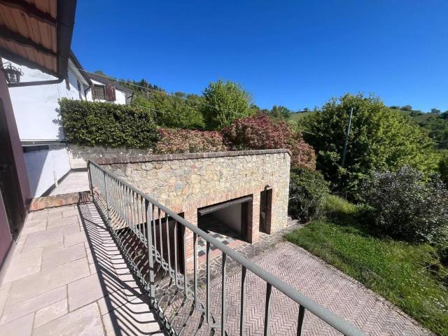 Villa in vendita a Castel d'Aiano BO