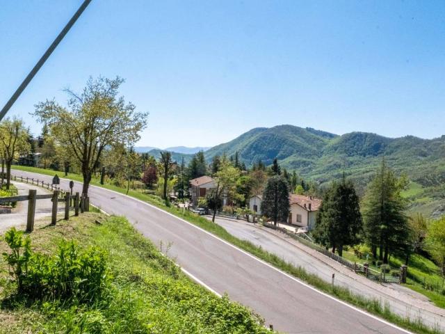 Villa in vendita a Castel d'Aiano BO