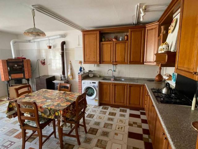 Villa in vendita a Castel d'Aiano BO