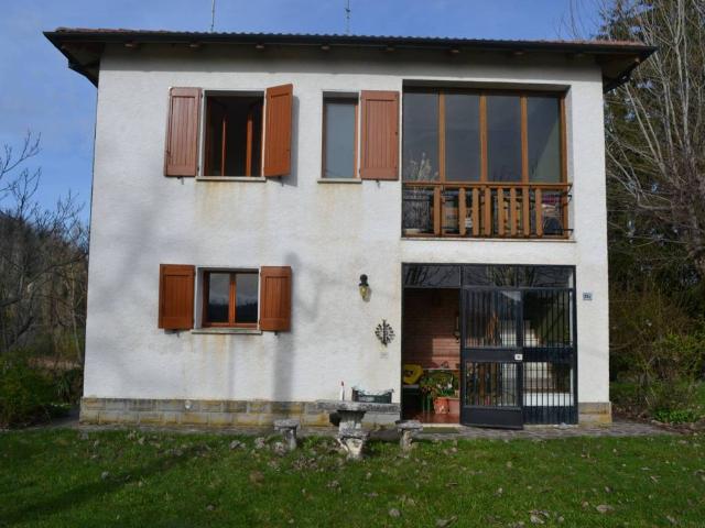 Villa in vendita a Castel d'Aiano BO