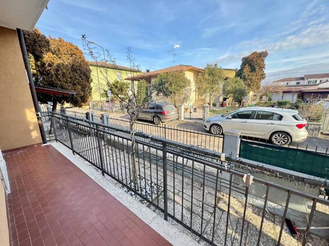 Villa in vendita a Castel d'Azzano VR