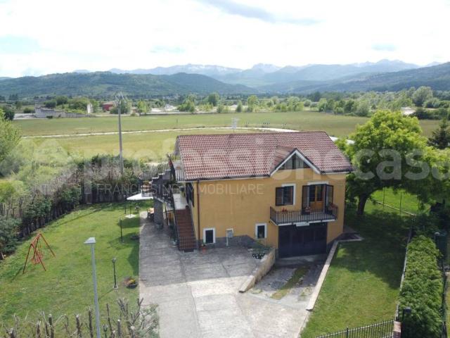 Villa in vendita a Castel di Sangro AQ