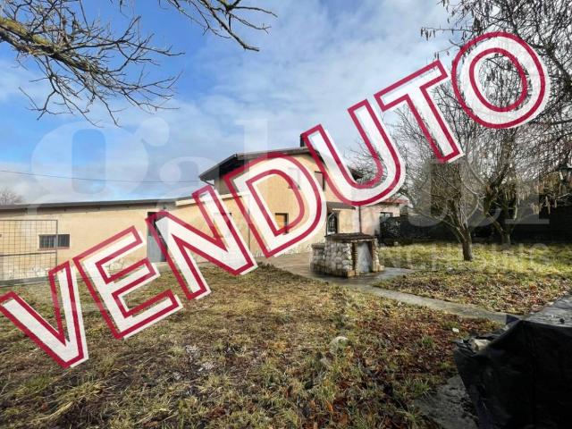 Villa in vendita a Castel di Sangro AQ