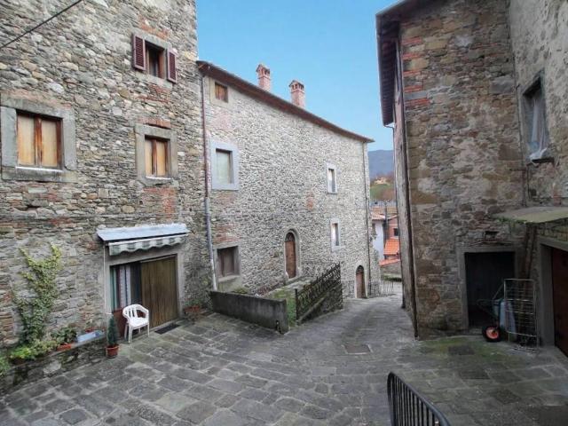 Villa in vendita a Castel Focognano AR