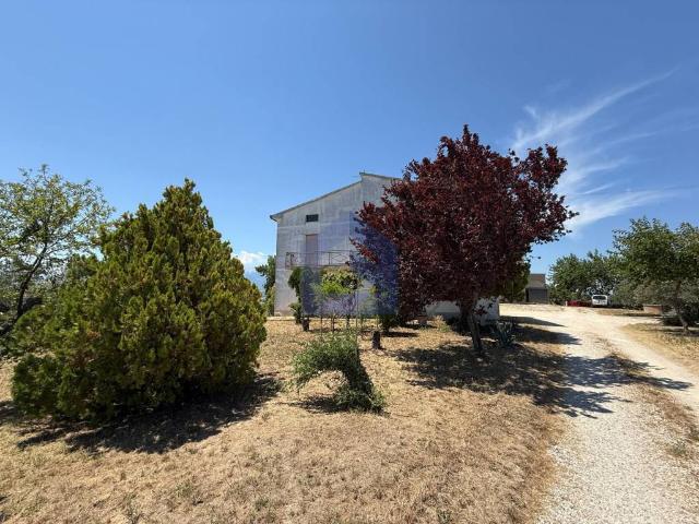 Villa in vendita a Castel Frentano CH