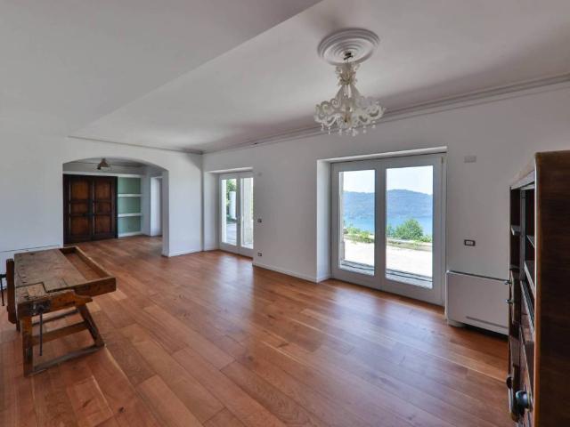 Villa in vendita a Castel Gandolfo RM