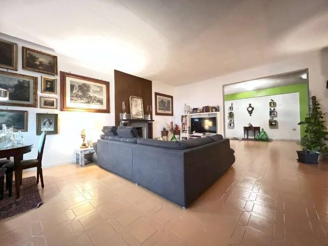 Villa in vendita a Castel Gandolfo RM