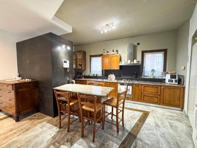 Villa in vendita a Castel Goffredo MN